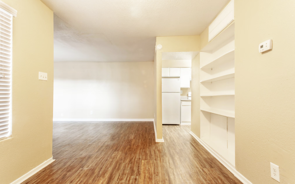 Tidwell Park Apartments - Photo 3 of 30