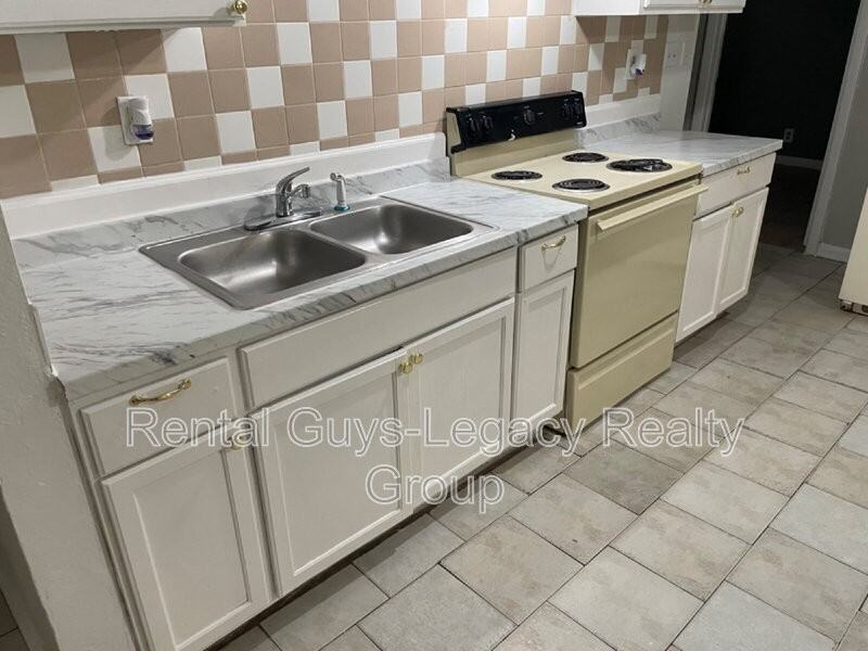 1738 Wright Ave #1 - Photo 2 of 16