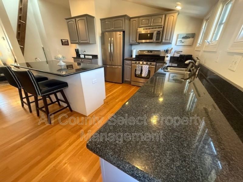 16 County St #2 - Photo 3 of 14