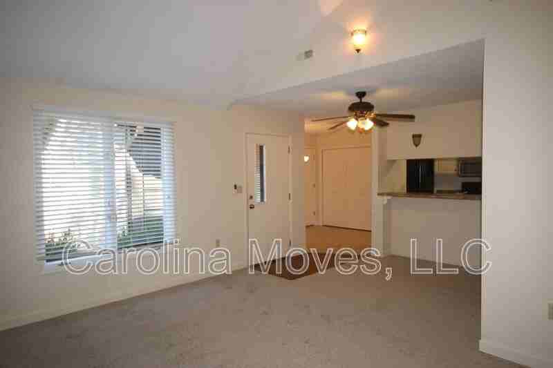324 Skylark Cir - Photo 3 of 17