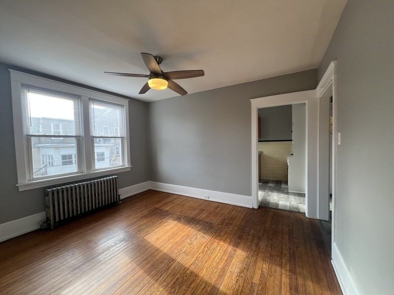 129 Laurel St #3 - Photo 3 of 15