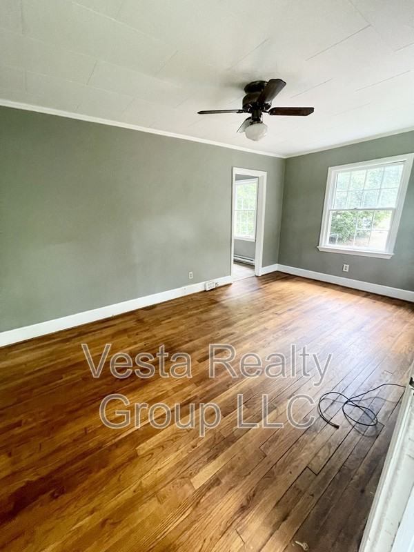 92 Jonesboro St - Photo 3 of 9