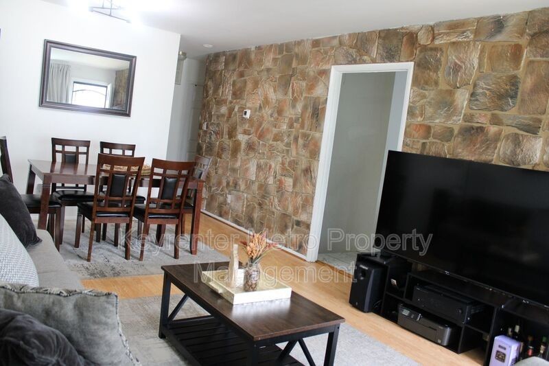 2809 Bellbrook St - Photo 7 of 26