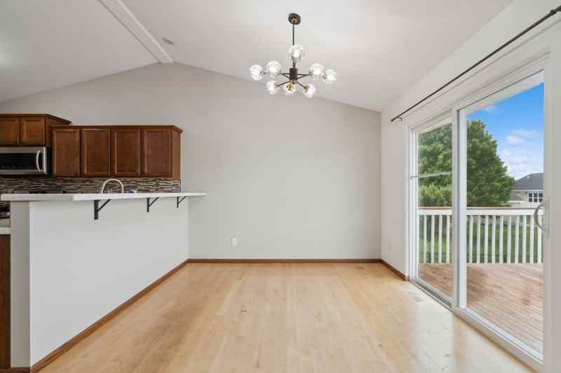 487 Battle Creek Dr - Photo 3 of 16