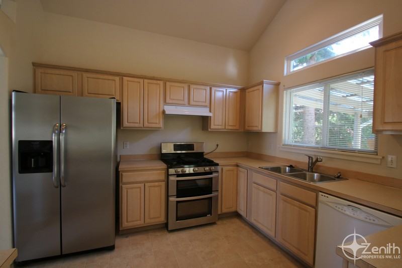 17019 Se 3rd St - Photo 5 of 19