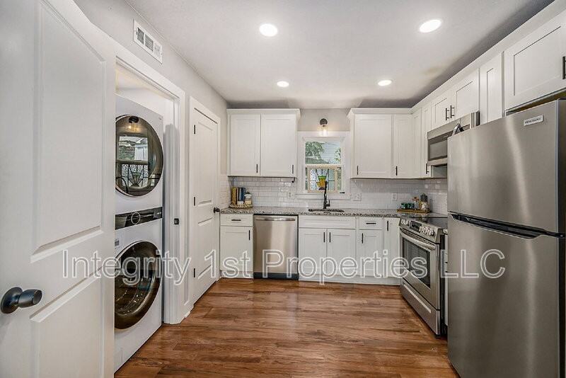 4419 State Line Rd - Photo 7 of 17