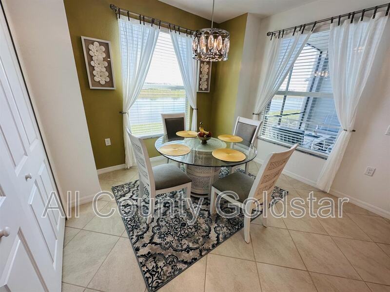 14194 Heritage Landing Blvd - Photo 3 of 9