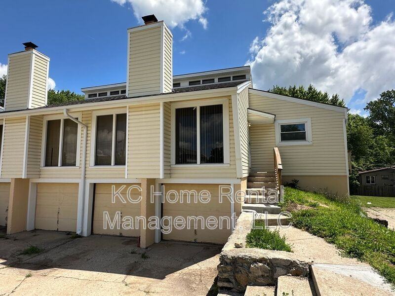 1901 N 75th Ter - Photo 2 of 31