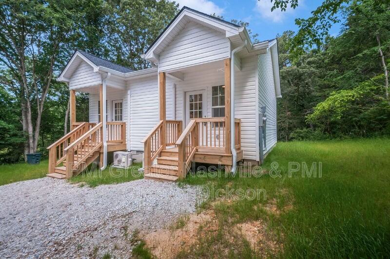 10056 Judy Rd - Photo 3 of 32