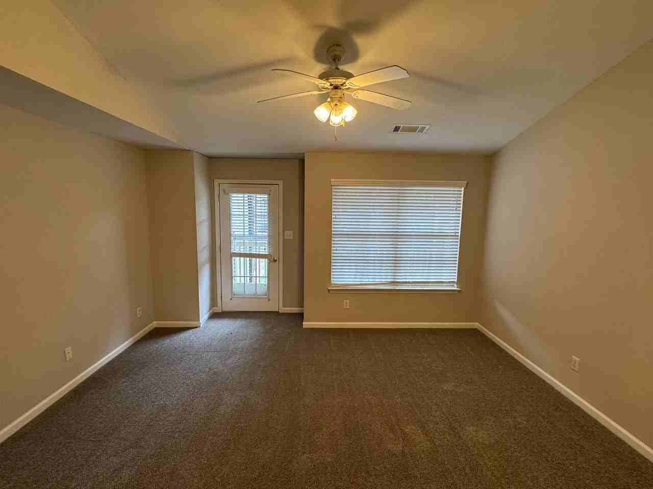 7333 Michaels Landing Dr - Photo 5 of 15