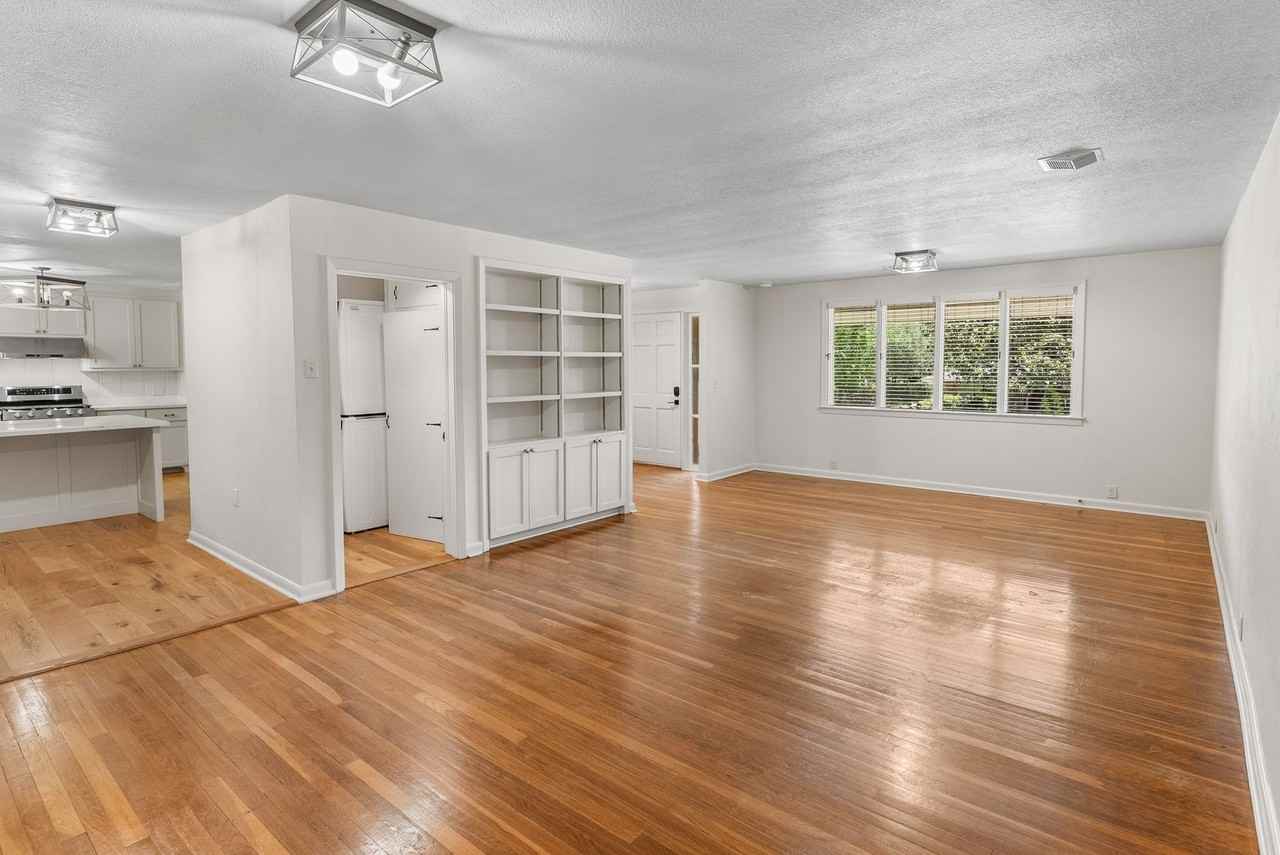 1436 Hearthstone Dr - Photo 2 of 11