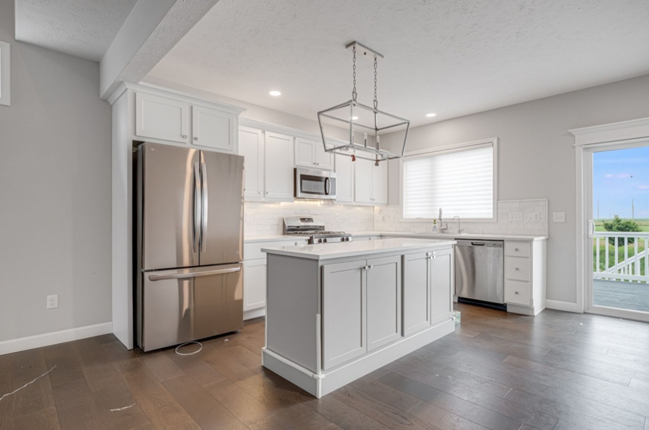 3209 Palmer Dr - Photo 4 of 37