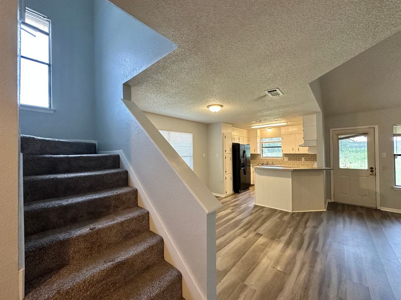 1317B Opal Rd - Photo 4 of 20