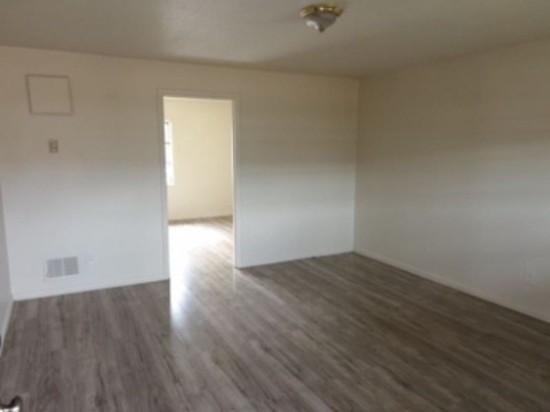 Tampa Terrace - Photo 3 of 12