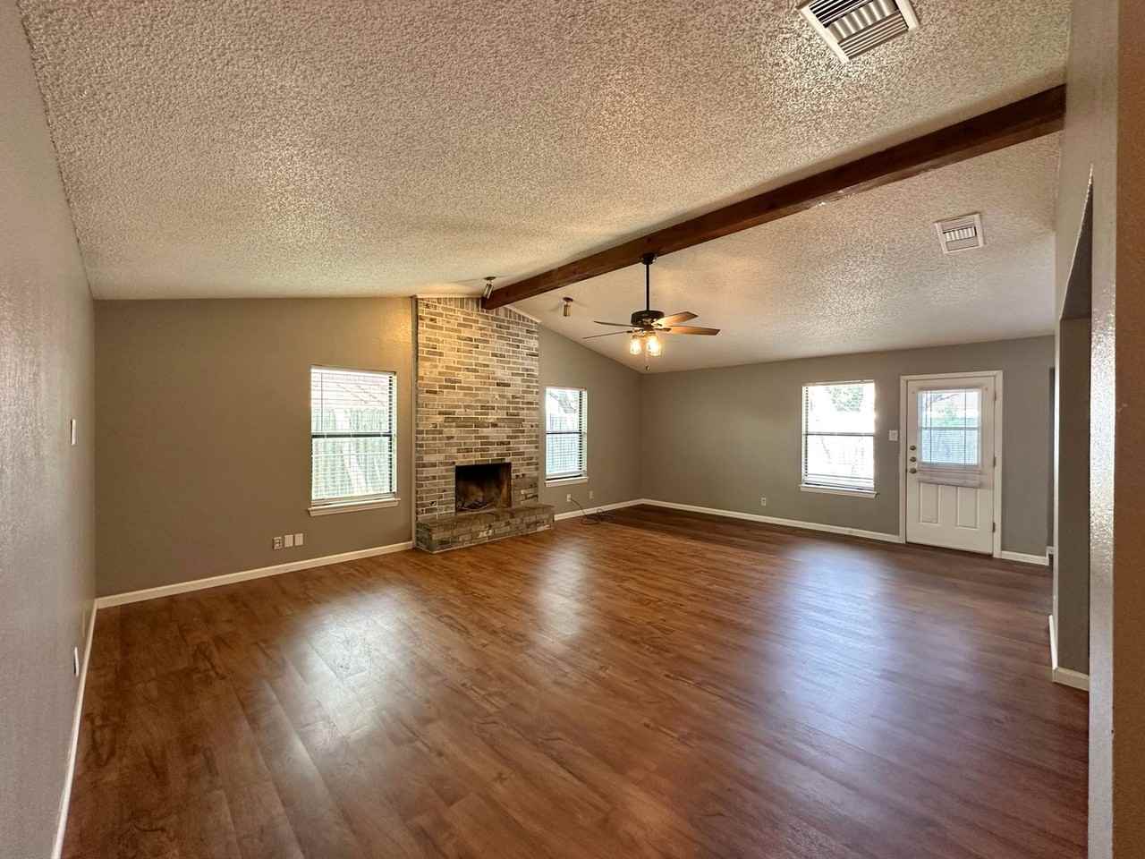 4708 Turtle Rock Dr - Photo 2 of 32