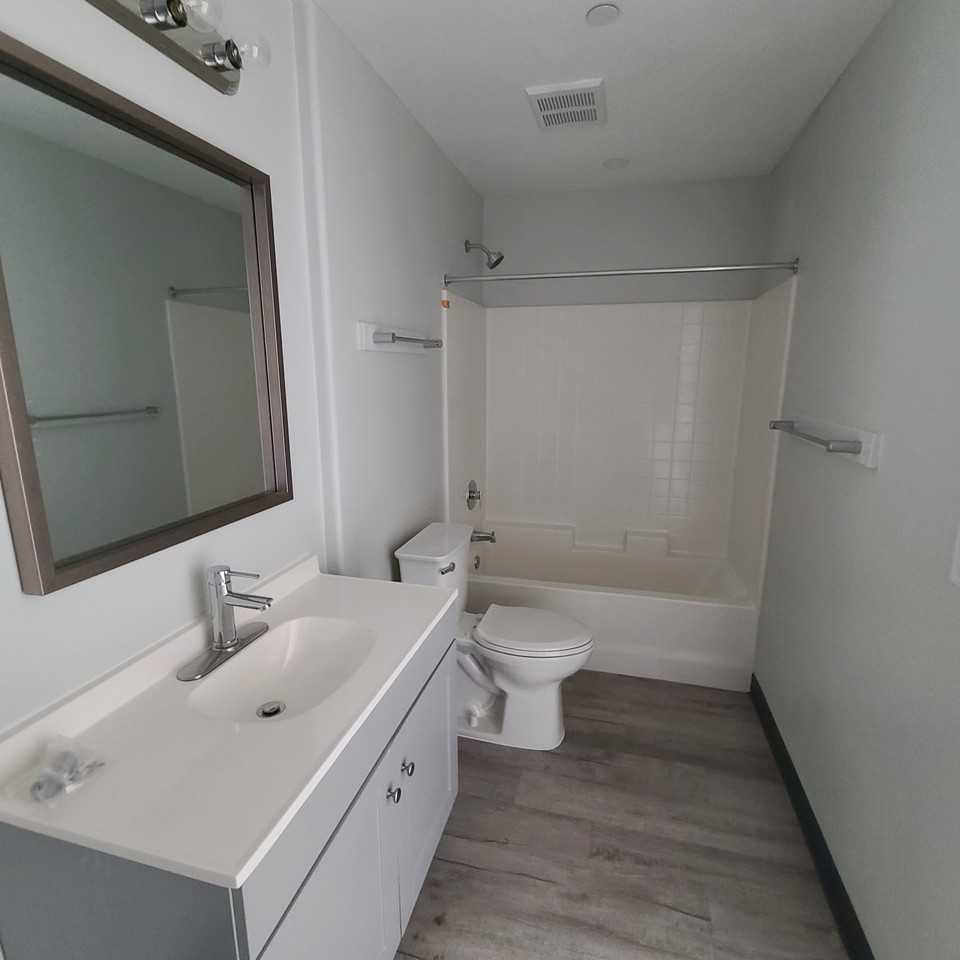 23 East Illini Street - Photo 2 of 34