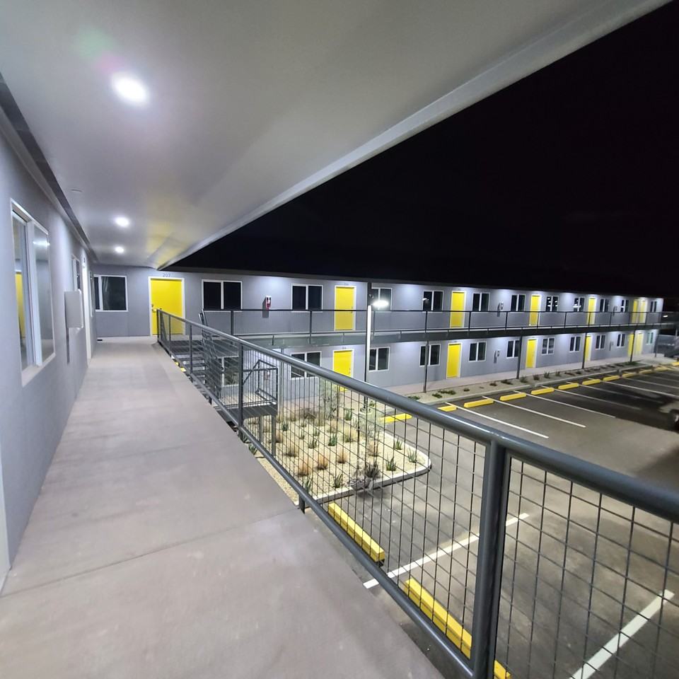 23 East Illini Street - Photo 6 of 34