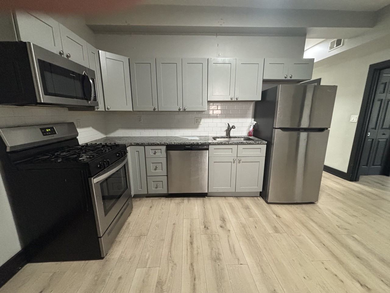 3848 W Hirsch st - Photo 5 of 15