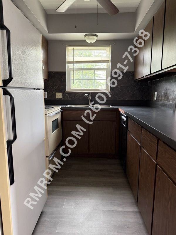 4802 Woodmark Dr. - Photo 3 of 14