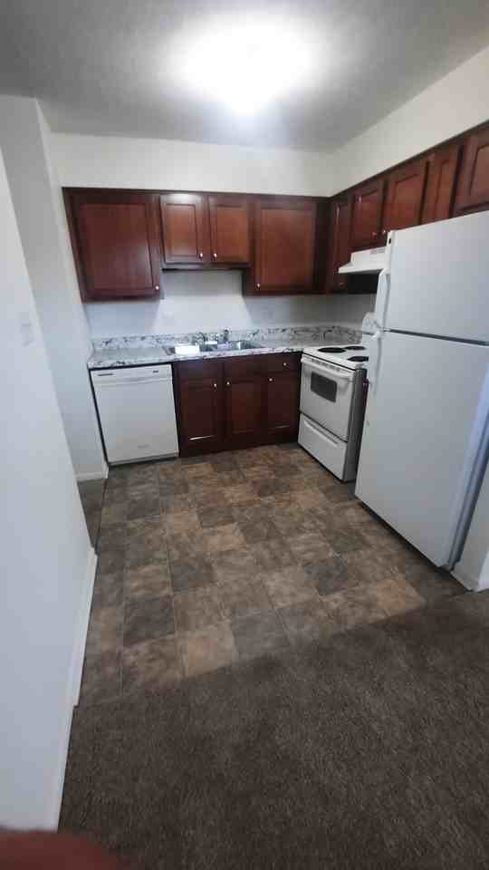 121 Canyon Parkway - Photo 4 of 14