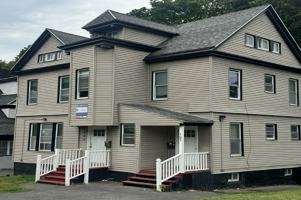 featured image of 127 Comstock Pl Syracuse NY 13210