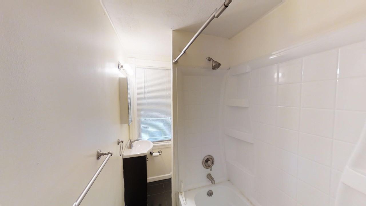 127 Comstock - Photo 2 of 16