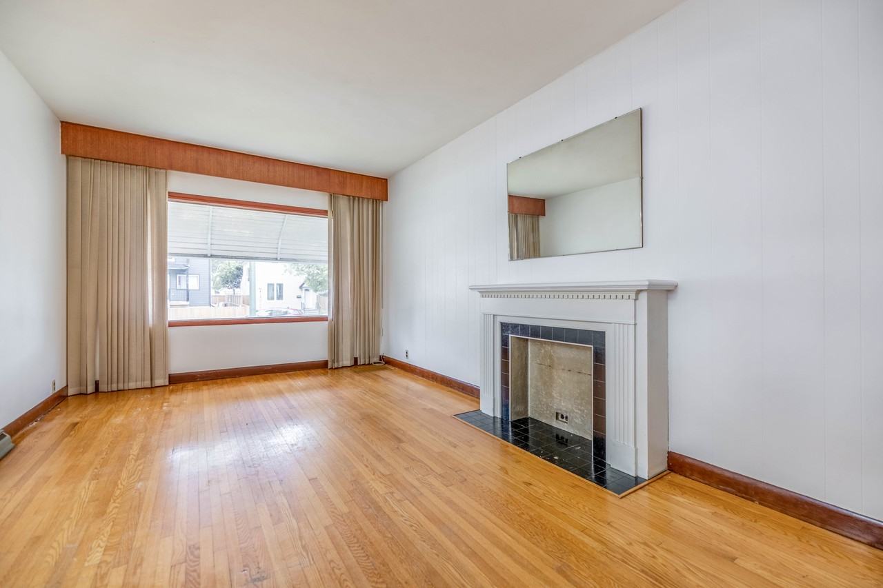 711 Arlington Street - Photo 3 of 29