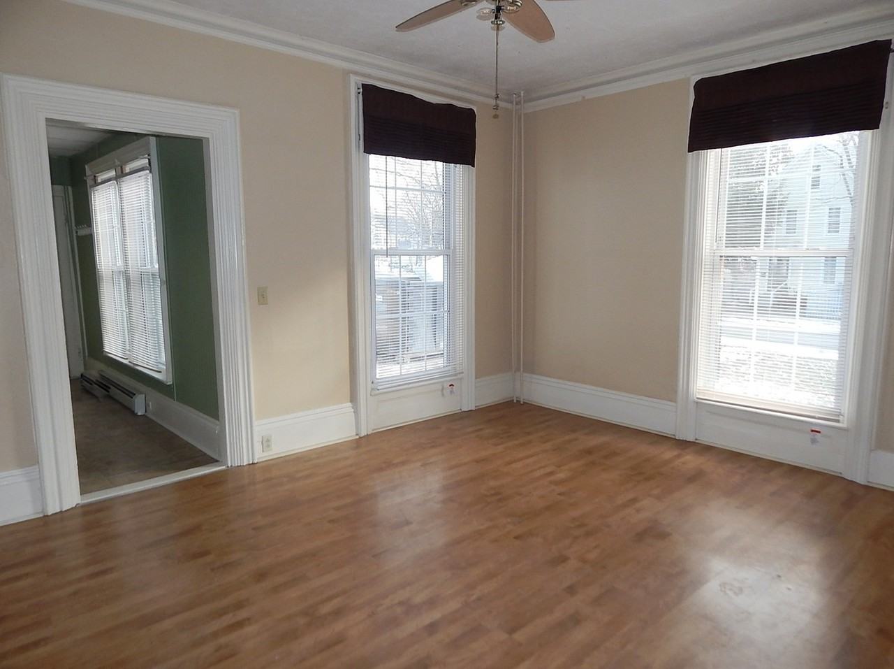 102 Union St - Photo 6 of 9