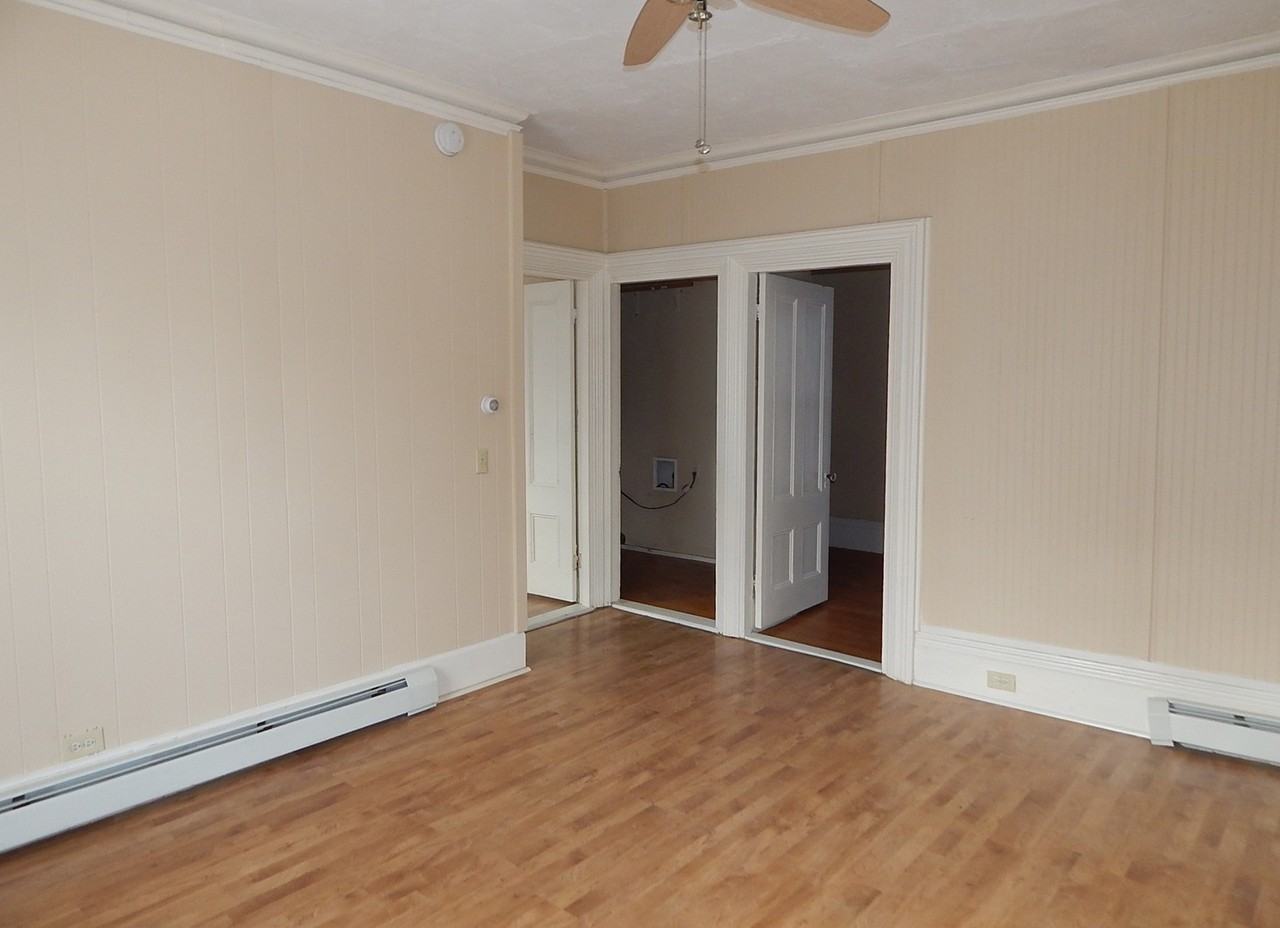 102 Union St - Photo 7 of 9