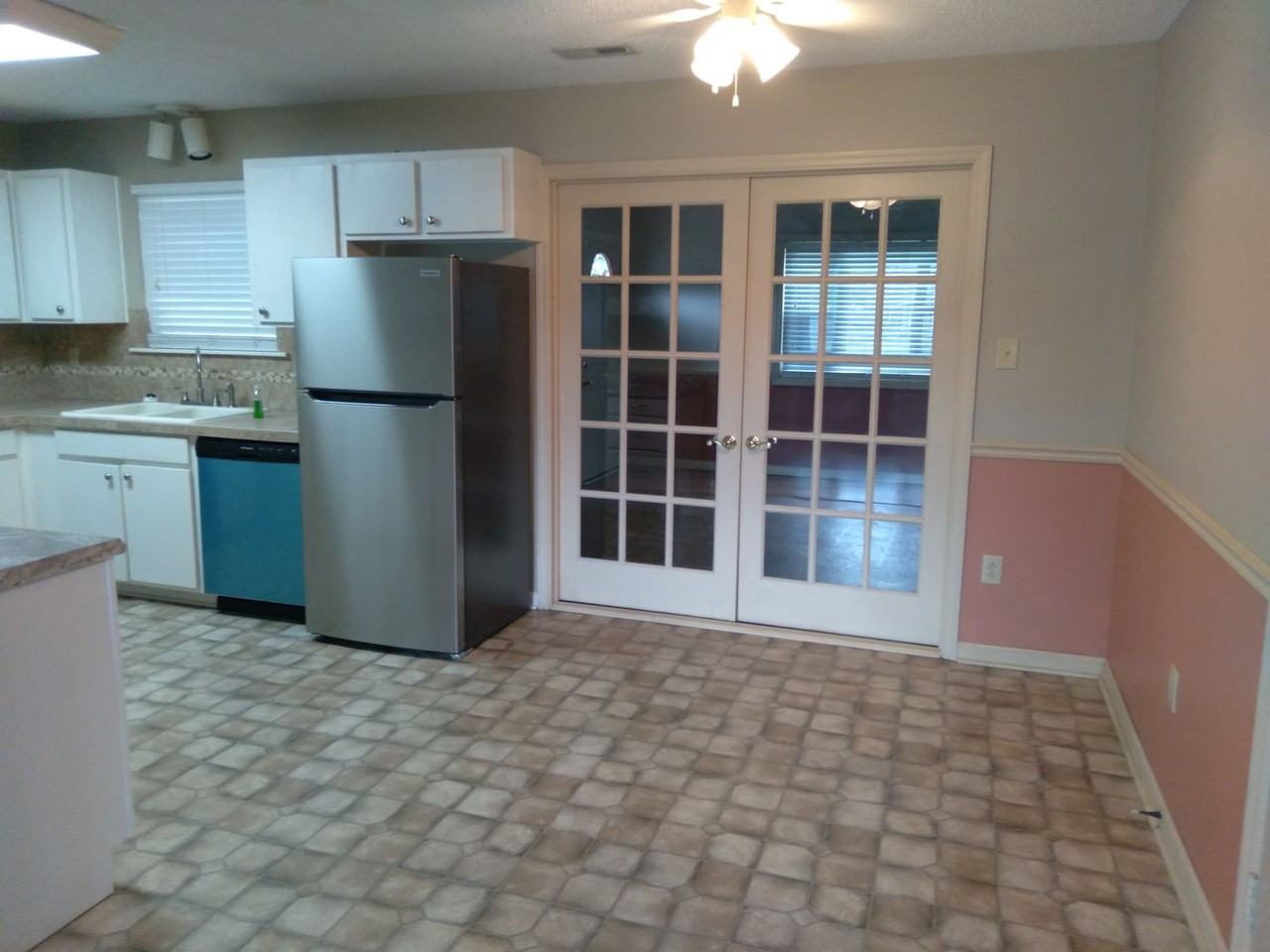 307 Kyle Dr - Photo 5 of 23