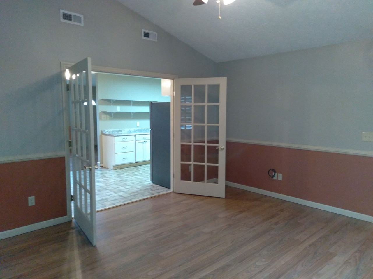 307 Kyle Dr - Photo 7 of 23