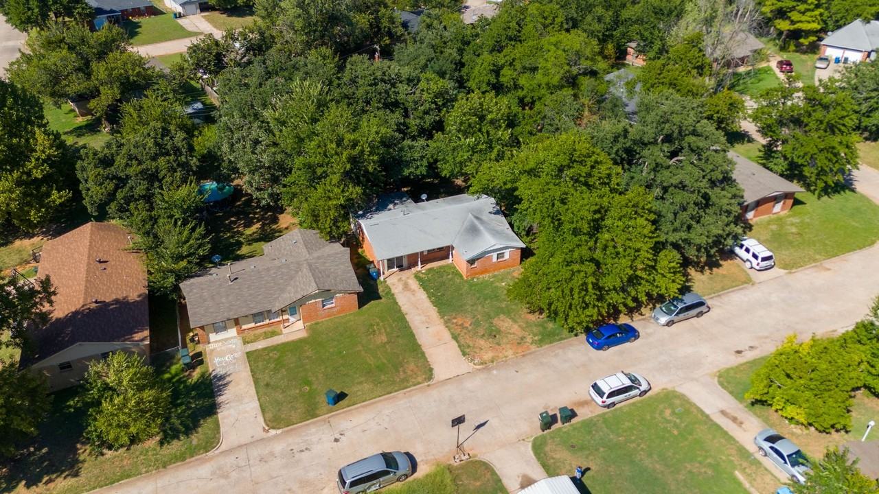 1309 Parkwoods Ct - Photo 5 of 21