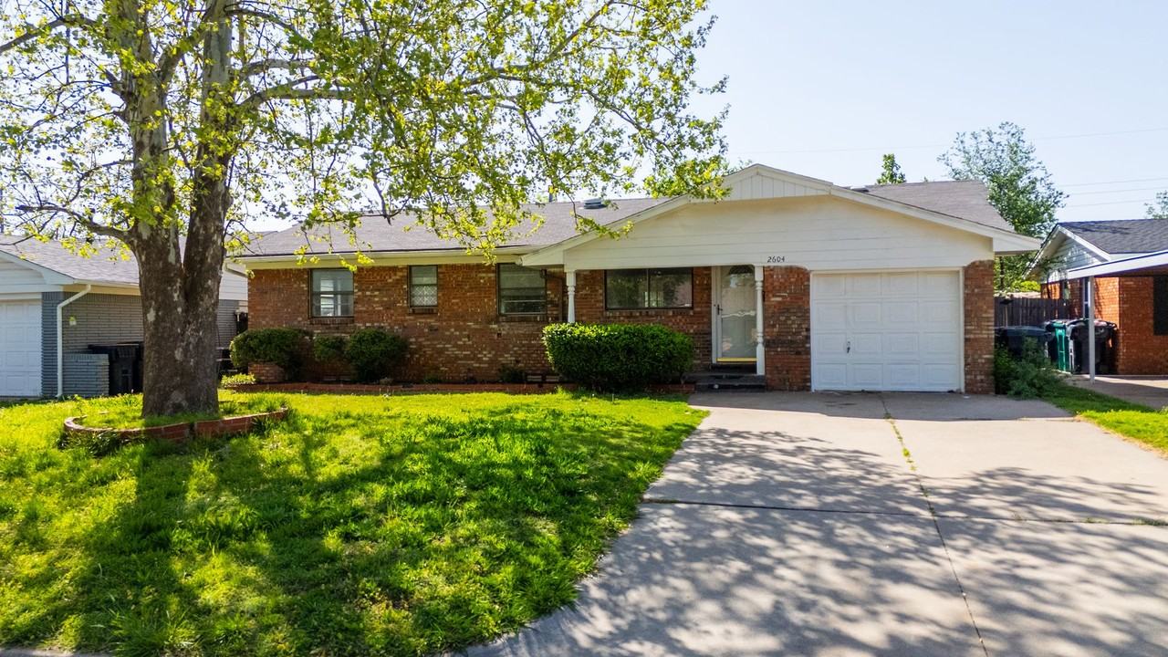 2604 Sw 65th St - Photo 3 of 25