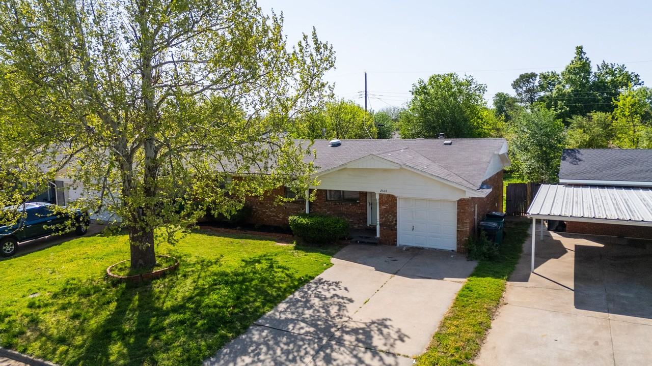 2604 Sw 65th St - Photo 6 of 25