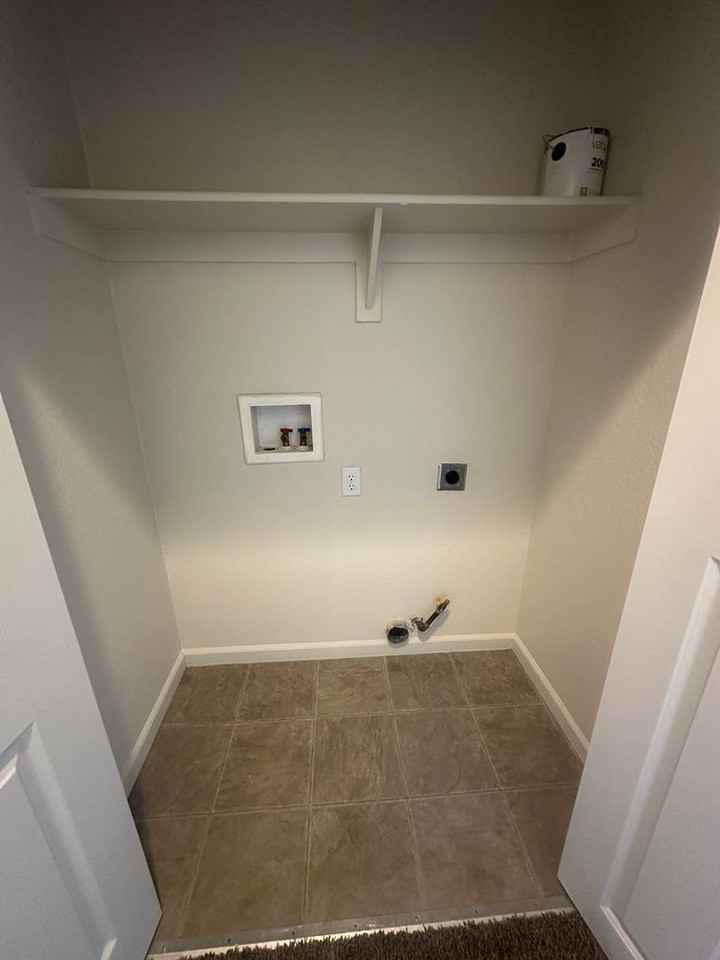 552 Ranchwood Ln - Photo 2 of 8