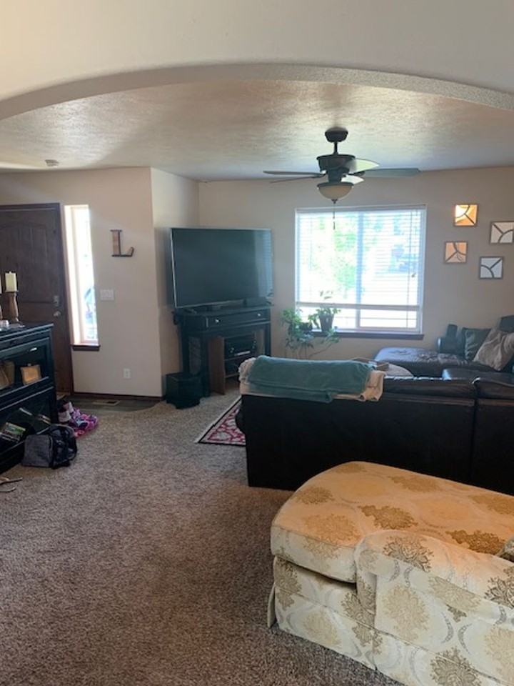 1531 E Crossing Ave - Photo 6 of 12