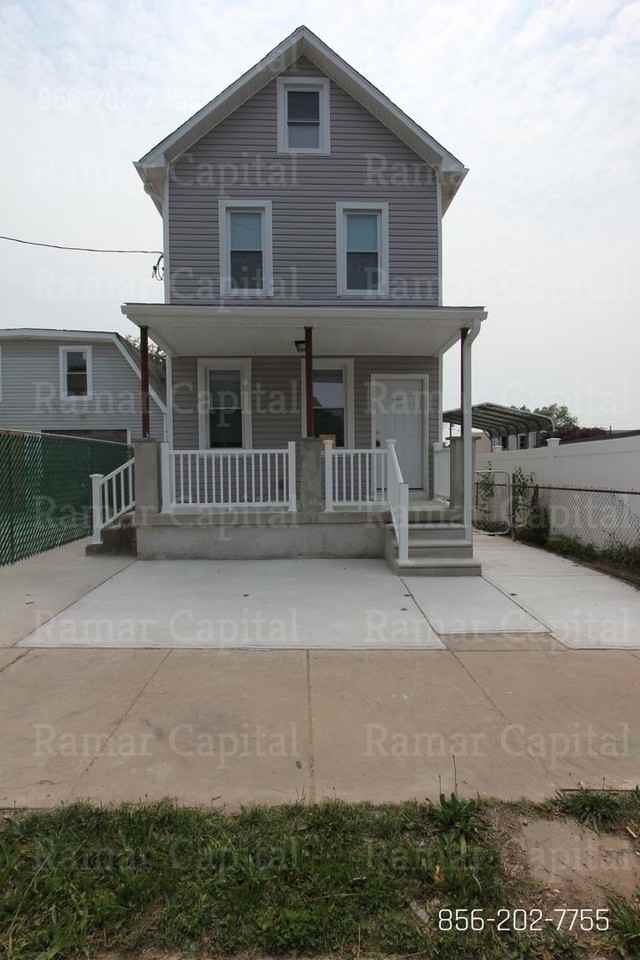 1123 Cambridge Ave - Photo 2 of 27