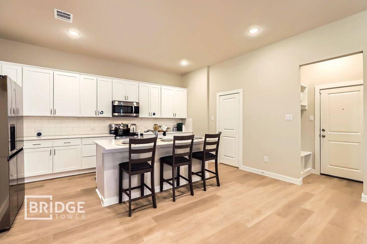 1020 Ethan Cir - Photo 5 of 17