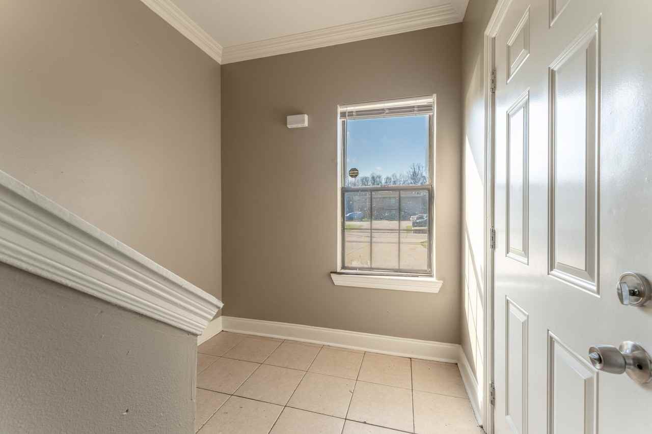 1651 Clear Lake Ave - Photo 4 of 20