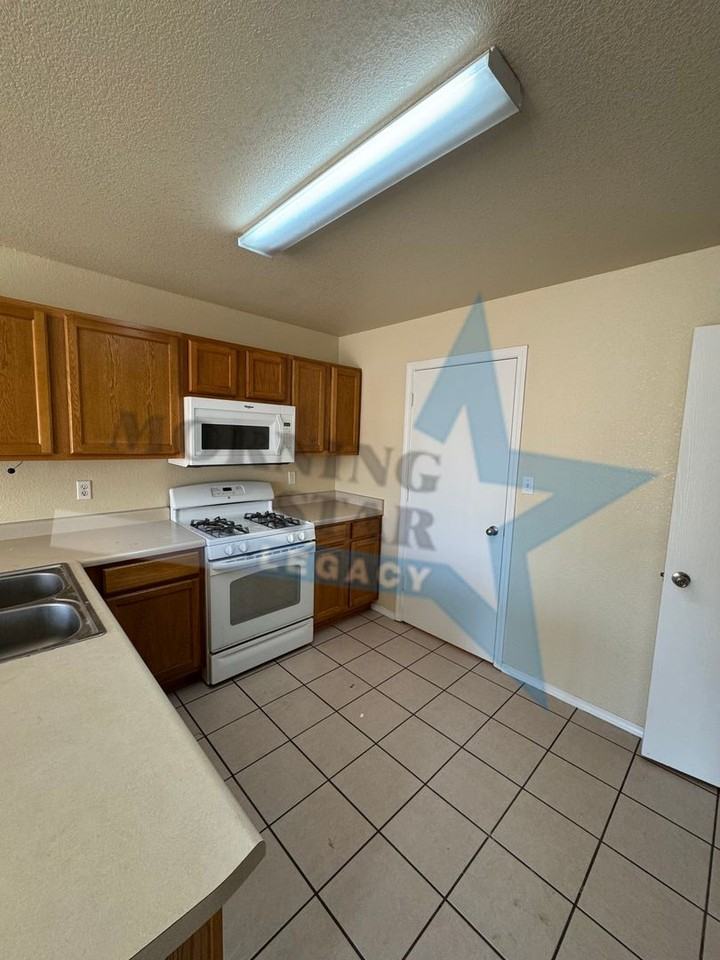 5000 Kyler Rd - Photo 6 of 25