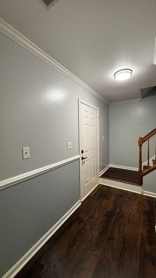 10702 Heavenwood Ct - Photo 2 of 21