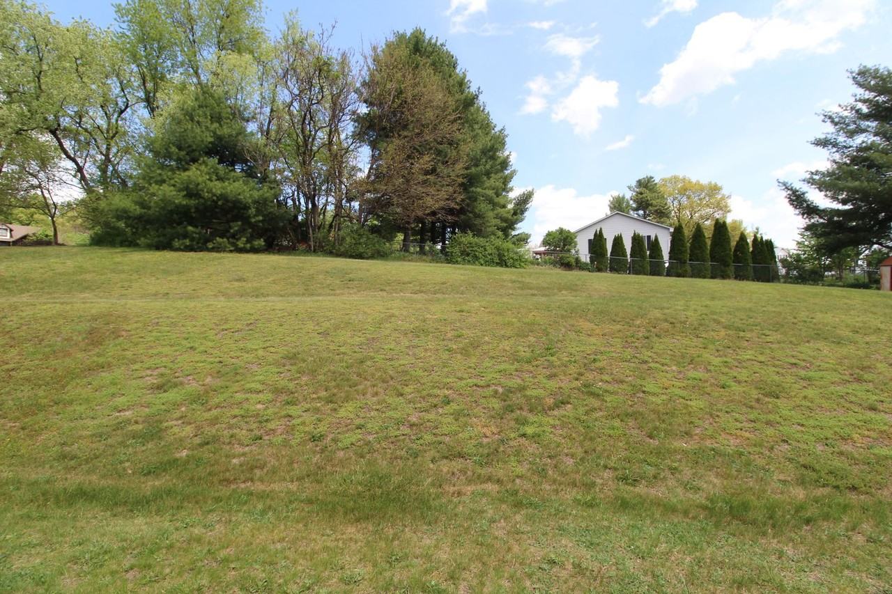 103 Price Dr - Photo 2 of 10