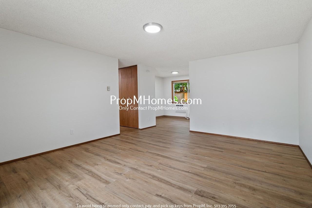 5870 Sw 192nd Ave - Photo 4 of 24