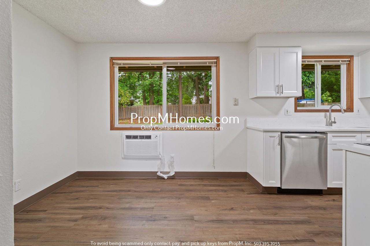 5870 Sw 192nd Ave - Photo 5 of 24