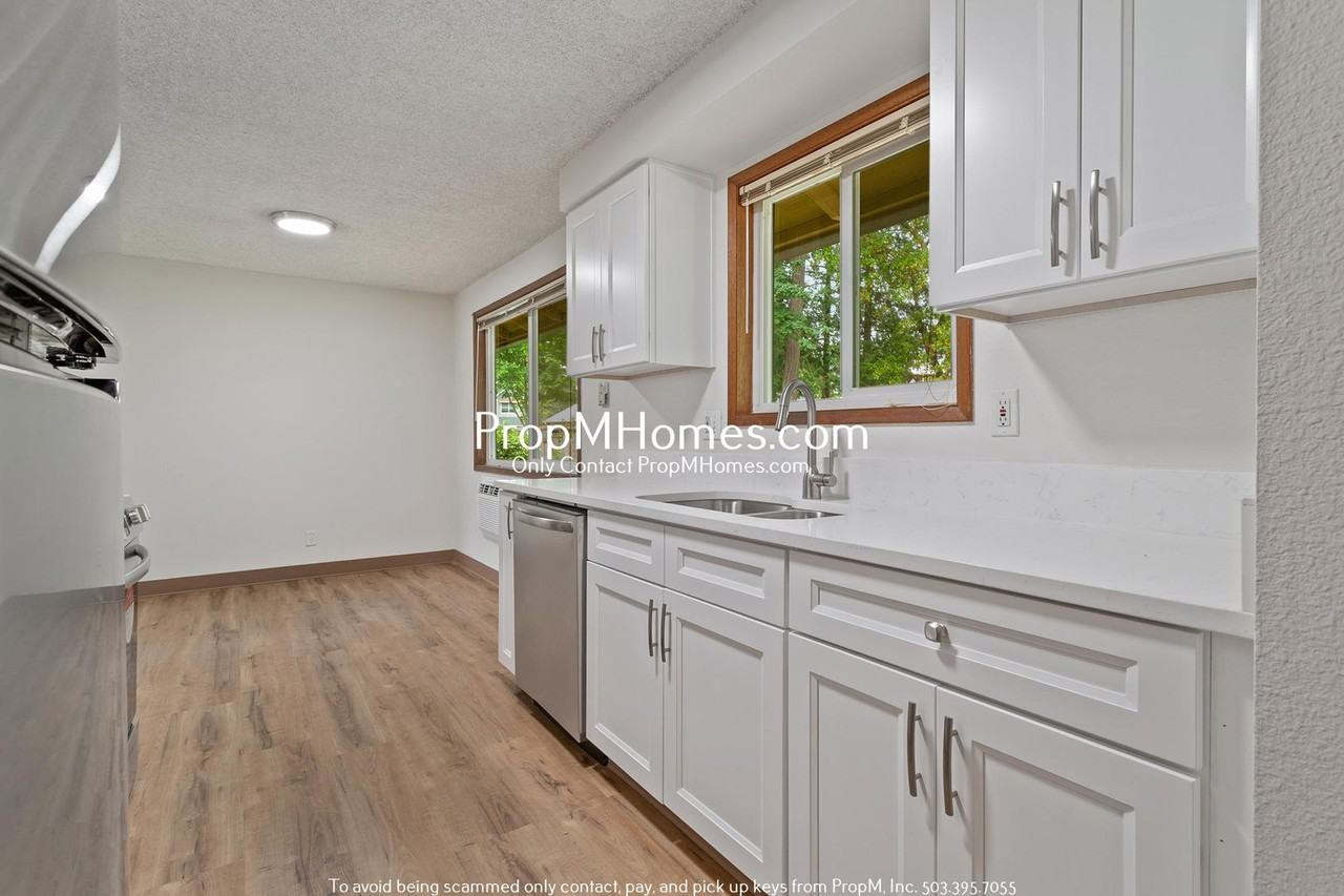 5870 Sw 192nd Ave - Photo 7 of 24