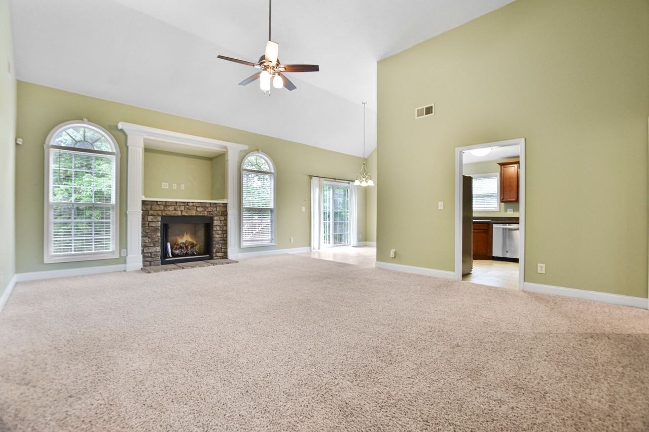 1125 Channelview Ct - Photo 4 of 28