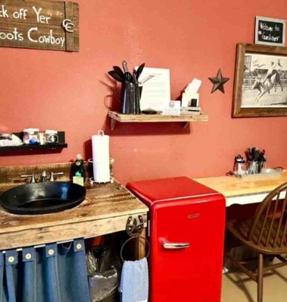 6411 6411 Junction Highway - The Gunslinger - Photo 3 of 6