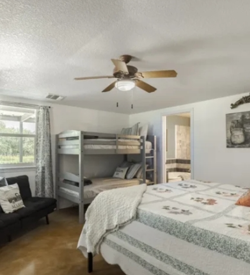 6411 6411 Junction Highway - The Lodge - Photo 2 of 13