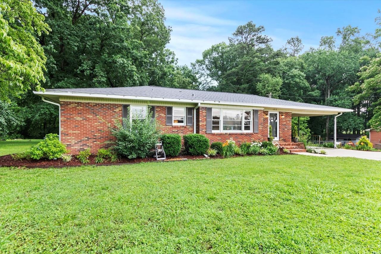 1812 Elkton St - Photo 2 of 29