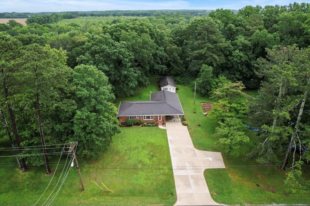 1812 Elkton St - Photo 5 of 29